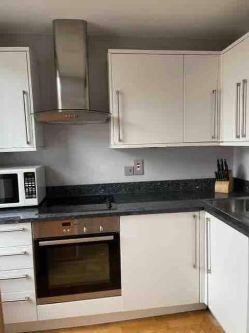Amazing Near Tube Station Apartamento